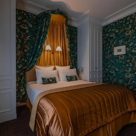 ホテル De Buci 4*