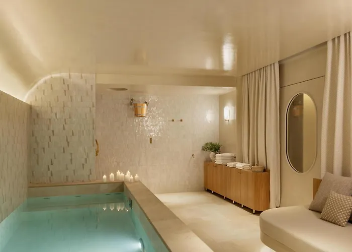 Hotel De Buci 4*