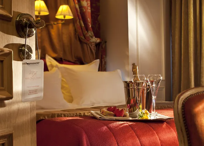 Hotel De Buci 4*