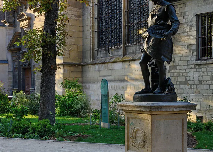 De Buci ホテル パリ