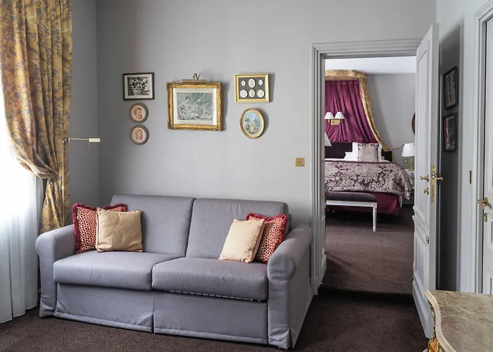 Hotel De Buci 4*